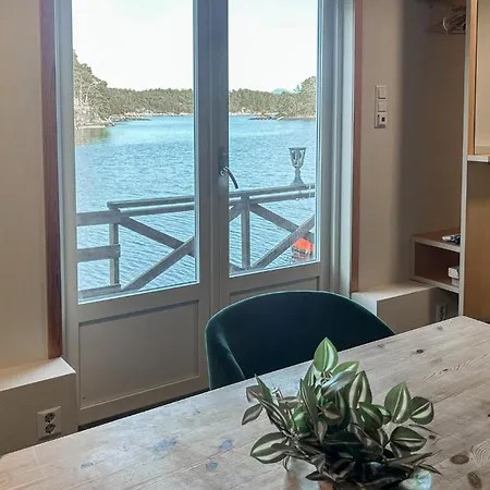 Beautiful In With House Sea View Holiday home