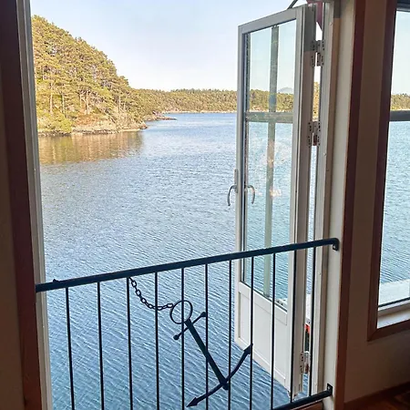 Holiday home Beautiful In With House Sea View
